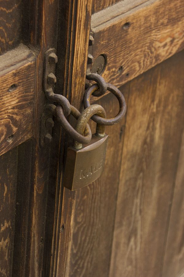 ⏳🧱 وقت گزر رہا ہے، تالے نہیں ہٹ رہے۔

#مسجد_رحمۃللعالمین_کھولو