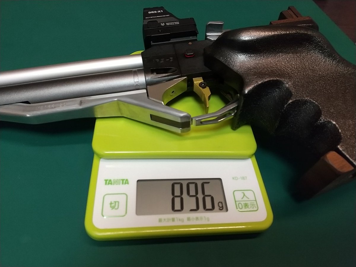 TAKAHIRO_KAWATE's tweet photo. G19グロック用にと買ったドットサイトでしたが、軽さが気に入って試しに #APS3 へ装備
ベクター マーヴェリック Gen2より130g軽くなり、レンズも大きくなって、プレート競技の時に良いかも
本体を軽量化してあるので、ドットサイトを載せた状態でも
ノーマルより約50g軽くなりました👍️ https://t.co/l83qoUbIGJ