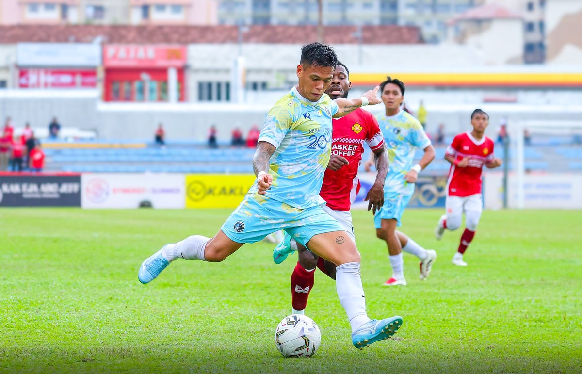 MrPorteria's tweet photo. Advanced to the 𝐒𝐄𝐌𝐈 𝐅𝐈𝐍𝐀𝐋𝐒! Proud of the team for pushing through the difficult moments against a tough team. First time starting as a 𝐫𝐢𝐠𝐡𝐭 𝐛𝐚𝐜𝐤 too 😅🩵 https://t.co/0cYYRzk7By