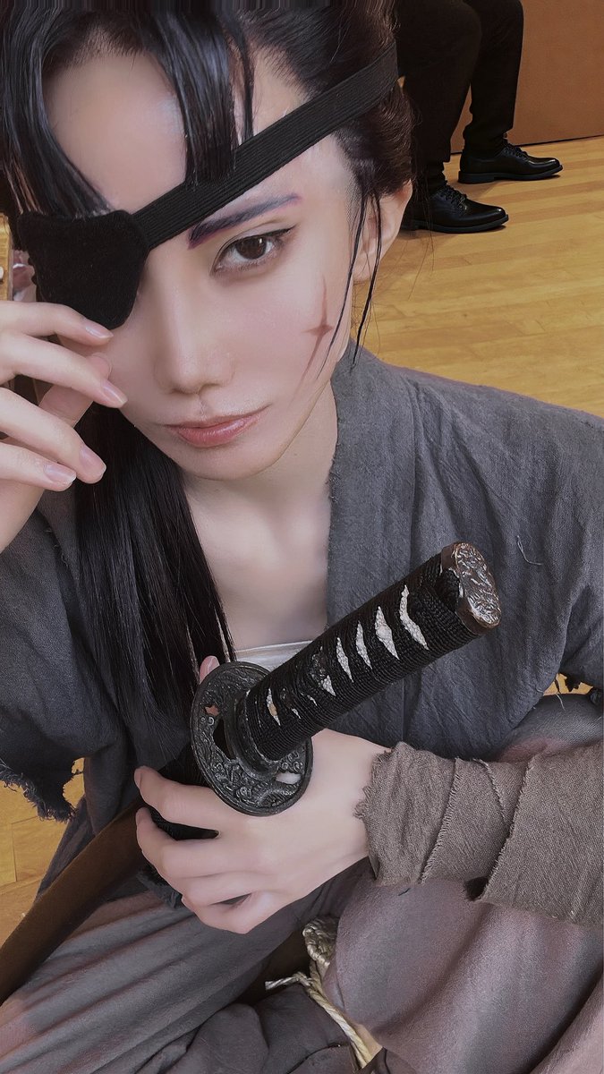 cos
おそくほー
私服仙蔵と山賊仙蔵で参加させていただきました🥳🥳
山賊の衣装はねるね作👏
 #ﾄﾞｷｯあの絵師だらけの厳禁クロッキー会