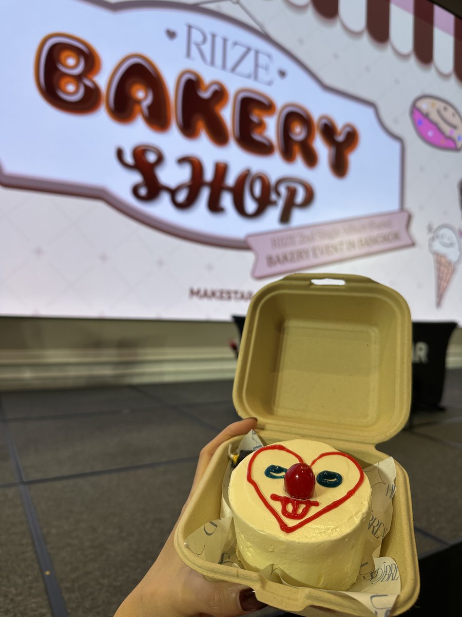 👩🏻‍🍳🧁🧑🏼‍🍳