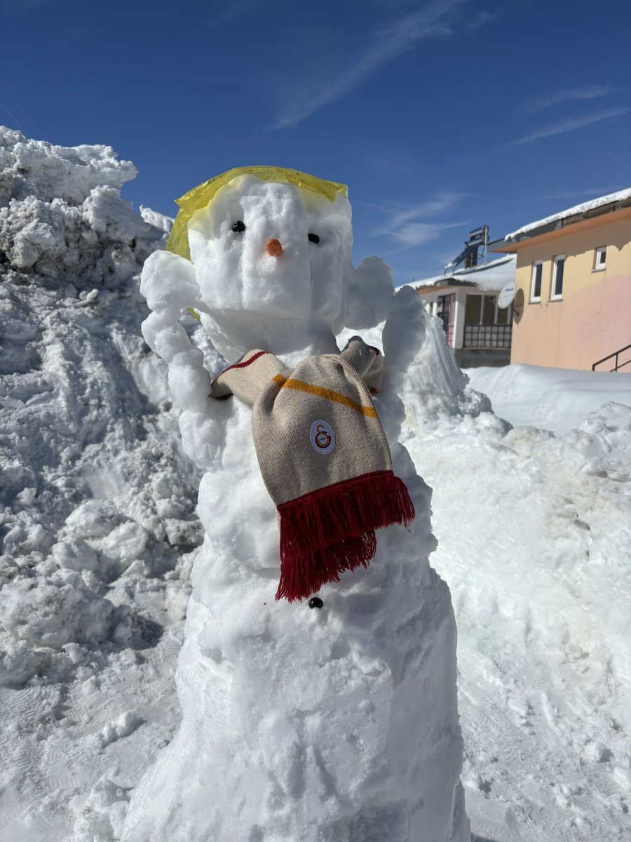 İcardi sevgisi sorgulanamaz  📍 Erzurum <a href="/PesindeyizApp/">Peşindeyiz Galatasaray!</a> <a href="/GsGazete/">Galatasaray Gazetesi</a> <a href="/GalaParcali/">Galatasaray Kalesi</a> <a href="/forzacimbom/">Forza Cimbom</a>  <a href="/ultrAslan/">ultrAslan</a> <a href="/GalatasaraySK/">Galatasaray SK</a> <a href="/dincerazaphangs/">Dinçer Azaphan 🇹🇷</a> <a href="/GSStore/">GSStore</a> <a href="/GSTV/">GSTV</a> <a href="/GsRamsPark/">RAMS Park</a> <a href="/GSDergi/">Galatasaray Dergisi</a>