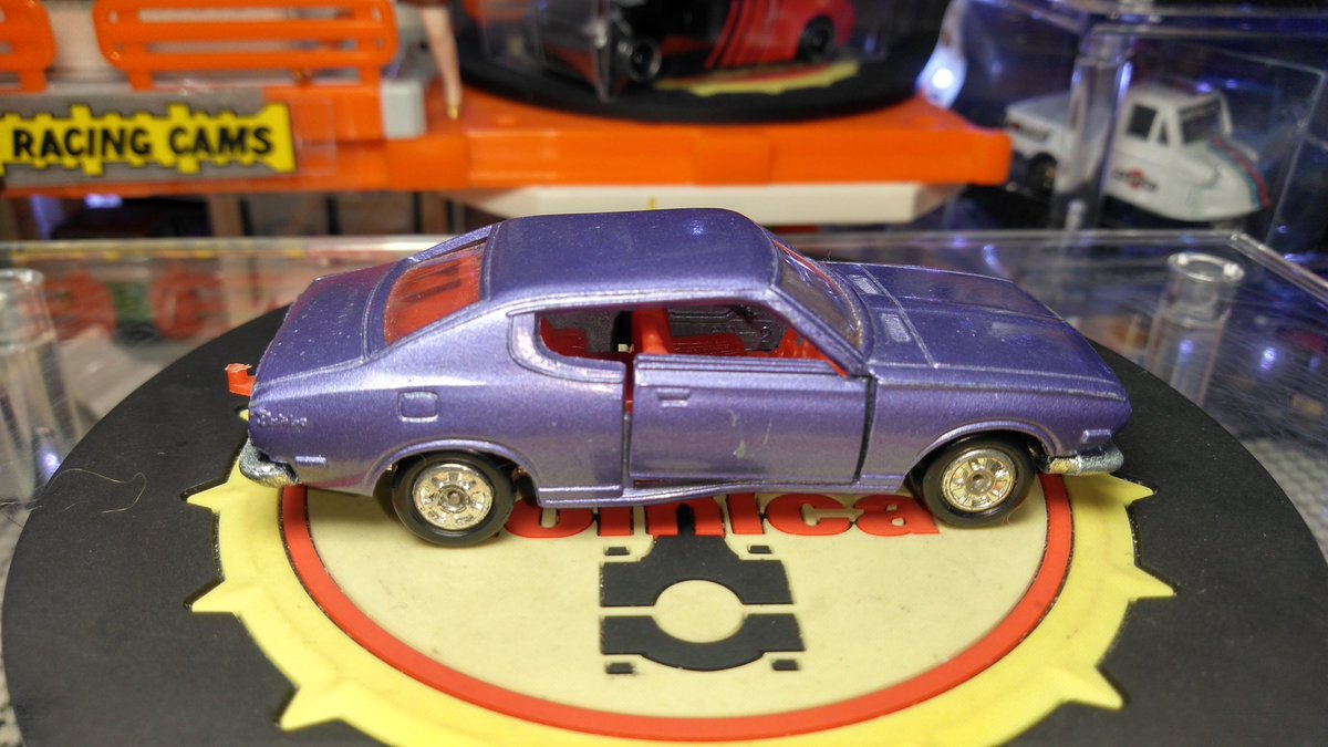 たまには普通にトミカのご紹介 その2 #トミカ #ブルーバード 062-1