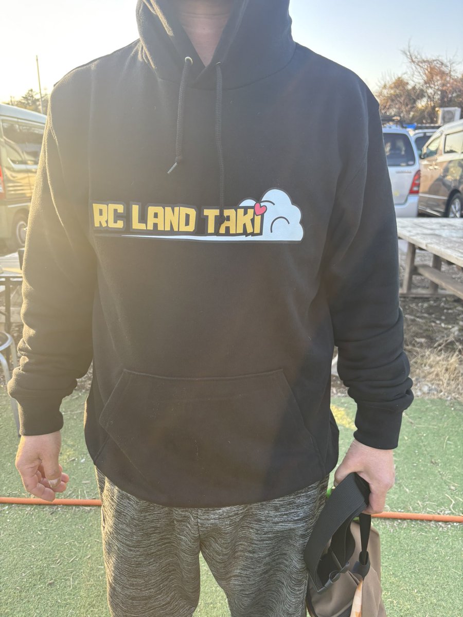 パーカーのフロントとリヤw 各自好みの色で揃えてたので、勢揃いした