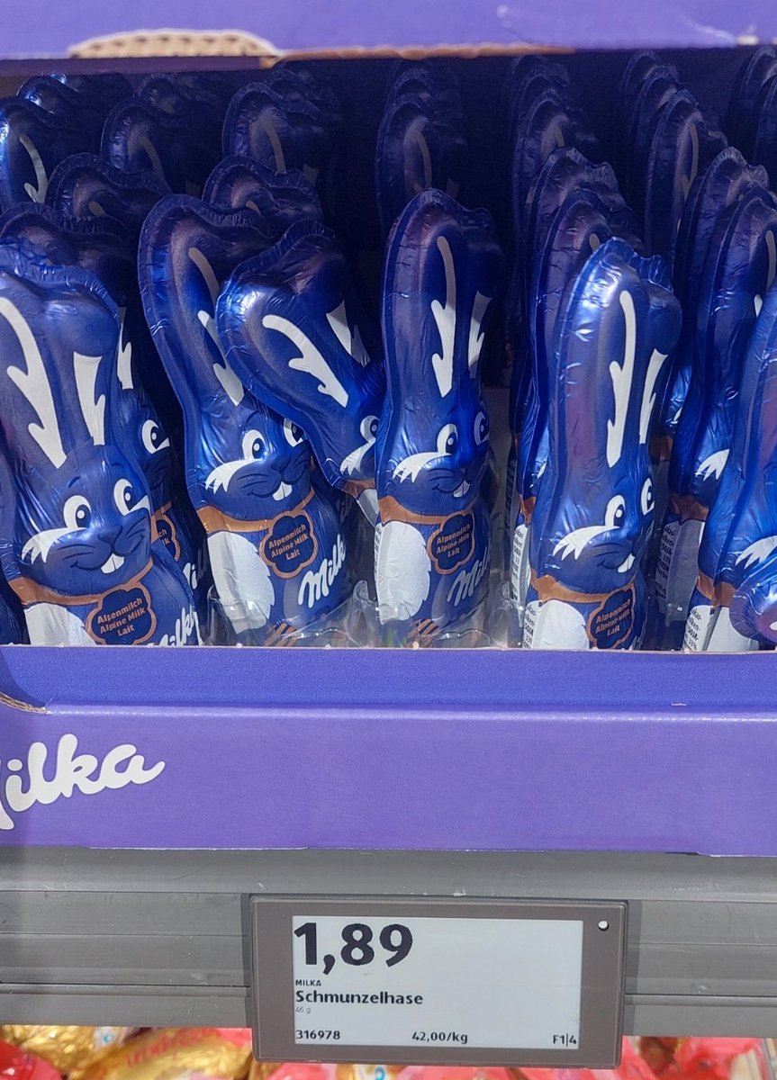Ist der Milka Schmunzelhase dieses Jahr in bedruckter Goldfolie verpackt?

45 Gramm für 1,89 Euro,
sind 4,20 Euro für 100 Gramm oder
42,00 Euro das Kilo.

Bei Milka hat man den Knall nicht gehört.

Wird daher nicht gekauft ☝️