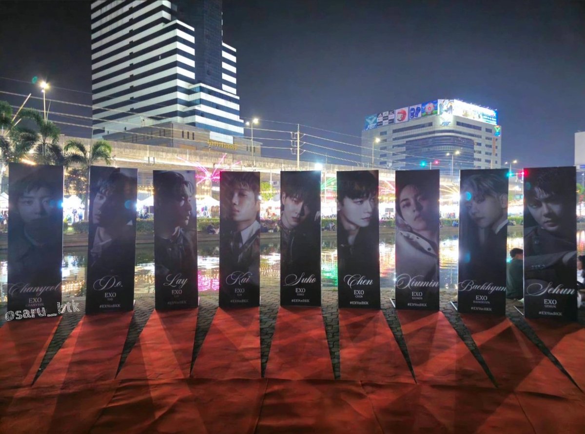 <a href="/EXOBeagleLineTH/">EXO-Beagle Line TH</a> <a href="/forkaiprojectTH/">𝙁𝙤𝙧 𝙆𝘼𝙄</a> ป้ายสวยมากๆค่ะ อันนี้มาถ่ายก่อนวันคอนนะเพราะคิดว่าวันคอนคนเยอะมากแน่ๆ
