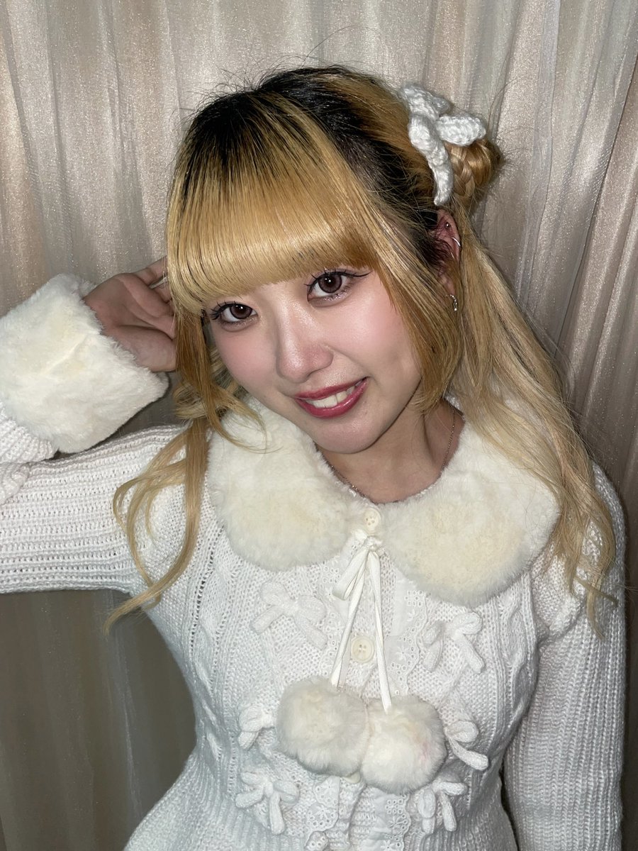 1日bae<3ありがとう😊
次は21日です!!

私が振付させてもらった曲は
★サマーシーサイドロマンス
★Yes!!ラブリーチューン
★最新曲
の3曲です✨

どこの振り付けが好きとか見つけたらまた教えてね！