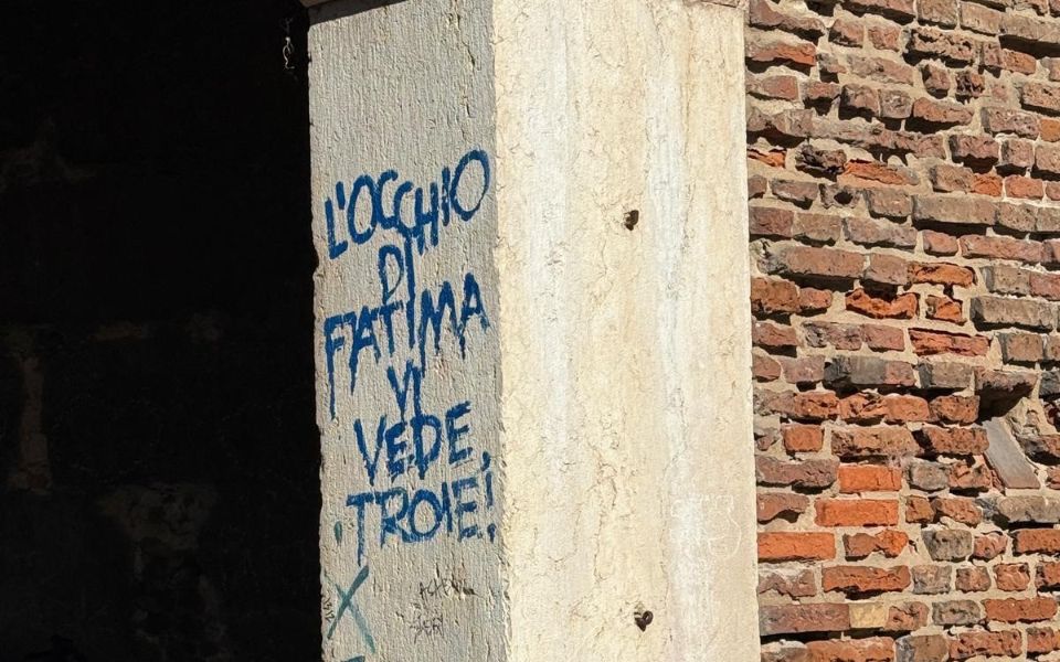 Ponte Castelvecchio imbrattato con la vernice spray 
tgverona.telenuovo.it/cronaca/2026/0…