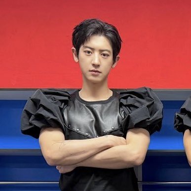 miniLoEy tweet media