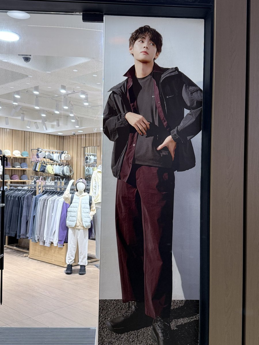 Taehyung’s new AD for SnowPeak 

#TaehyungxSnowPeak