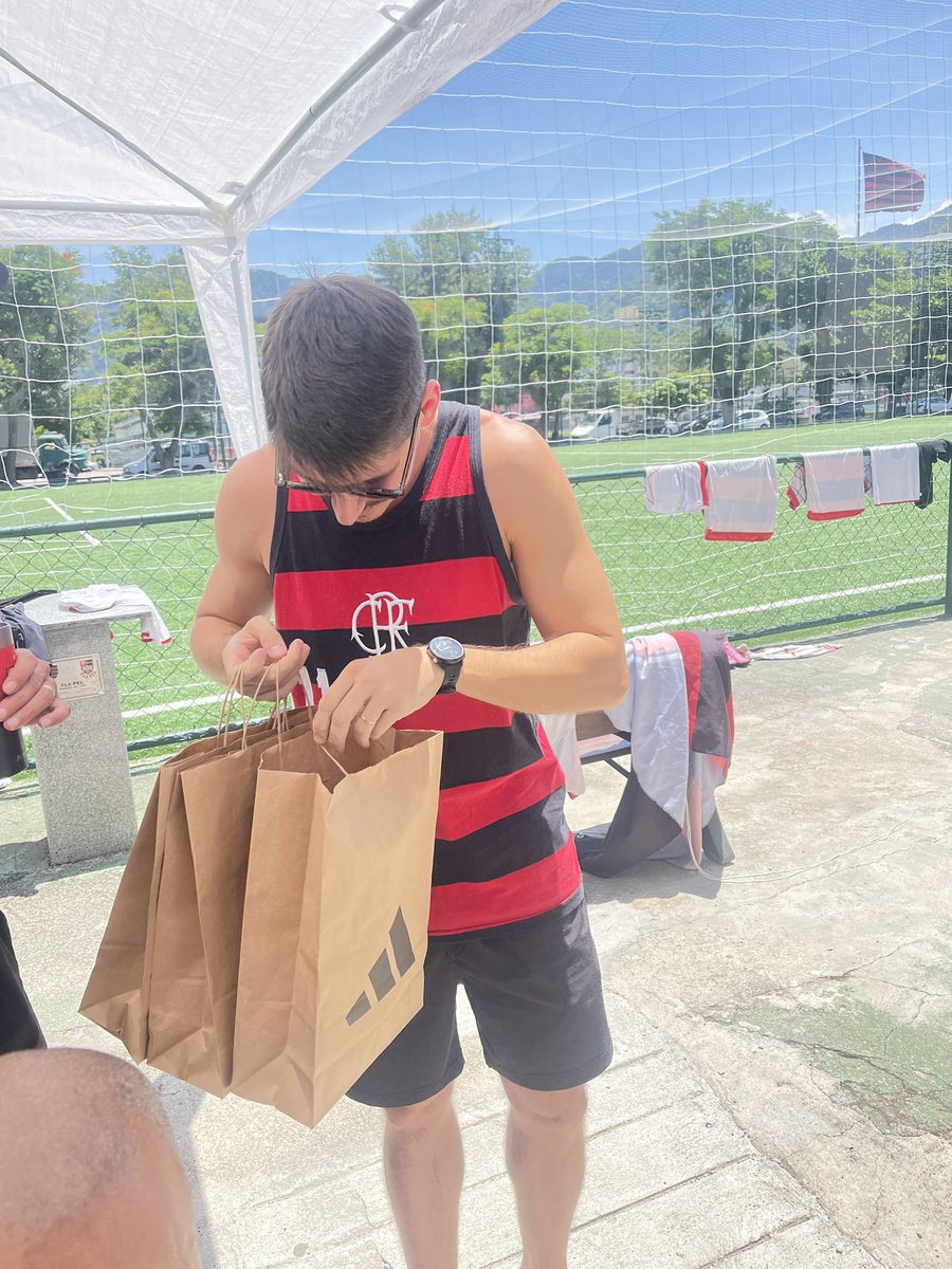 Ontem foi dia! O Bloco #PFG desfilou 30L de chopp na Gávea e passou bonito por mais um churrasco mensal. Confira comigo no replay!