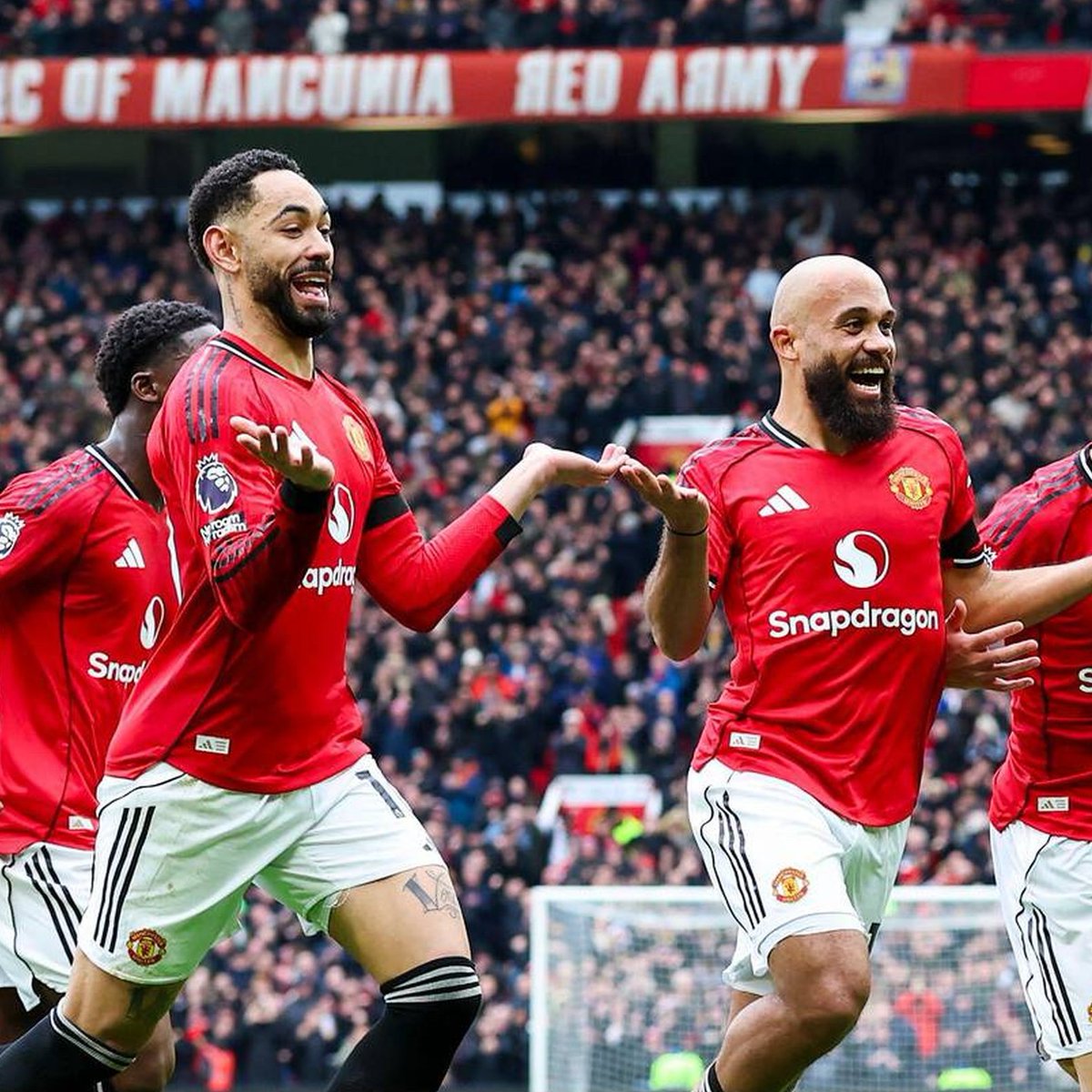 SimplyUtd's tweet image. 🚨🗣 Matheus Cunha on Bryan Mbeumo:

"He is very shy, he doesn't talk much, but I speak French and I always chat with him. I love being with him and talking about football, about life."