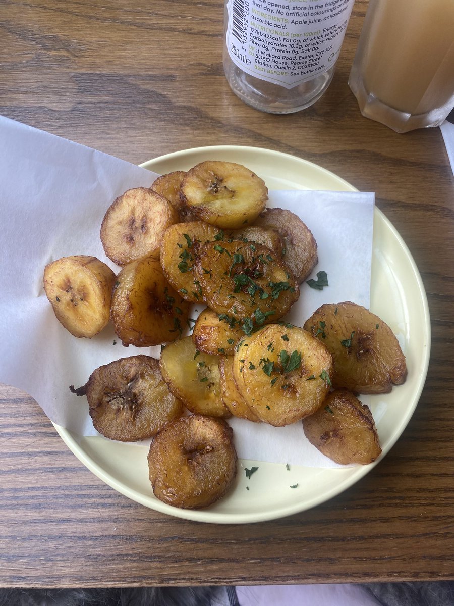 annie 𝜗ৎ tweet media