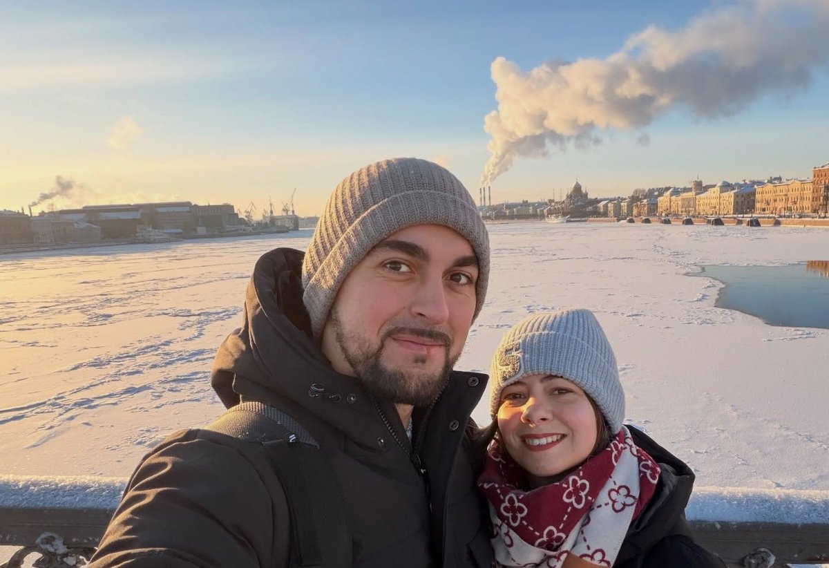 🇷🇴🇷🇺🇷🇴🇷🇺🇷🇴🇷🇺

Two Romanians traveled to Russia and spent a month filming, insisting that everything negative said about the country was a lie.

Then reality hit.

They were detained by the FSB, reportedly stripped, humiliated, and interrogated for an entire day before being