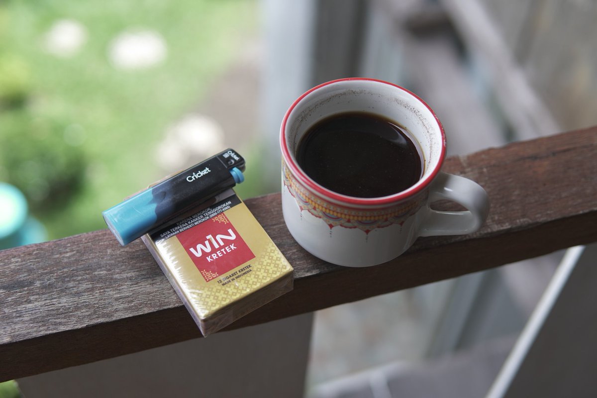 Rokok Indonesia tweet media