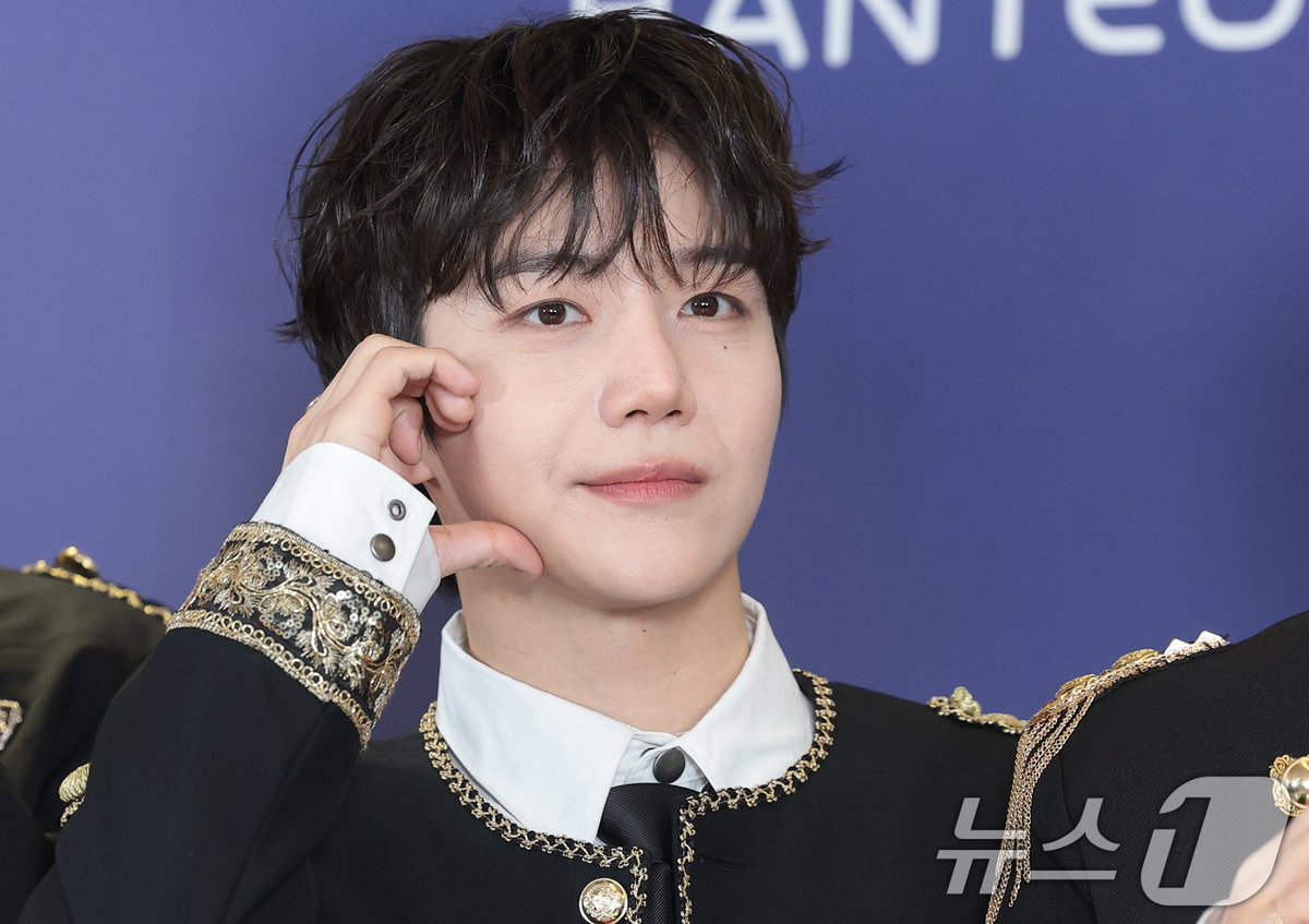 ptg_stats's tweet photo. [📸] Snaps @Hanteo_HMAs: 
PENTAGON @ HMA

#PENTAGON #펜타곤 @CUBE_PTG https://t.co/2MXcnKN08o