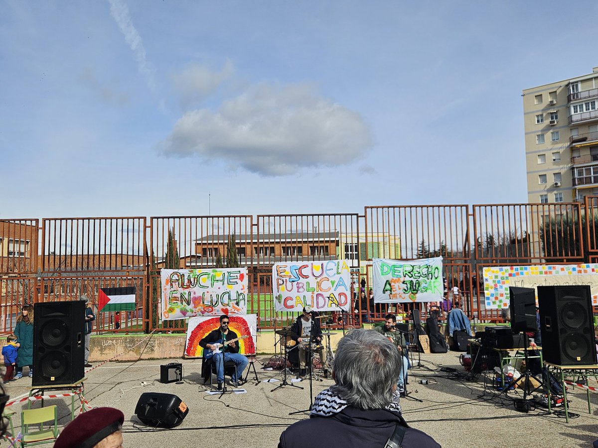 Buscad otros solares, no robeis a los chavales <a href="/ppmadrid/">PP Comunidad de Madrid</a>