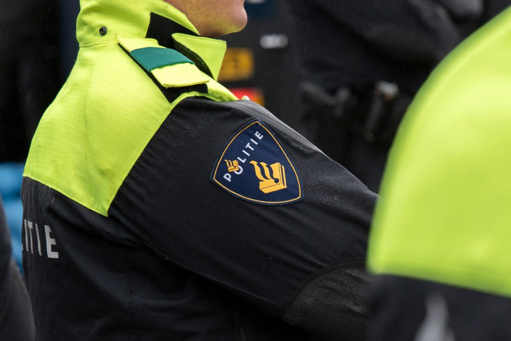 Agent overmeestert gewapende tiener in Heerle