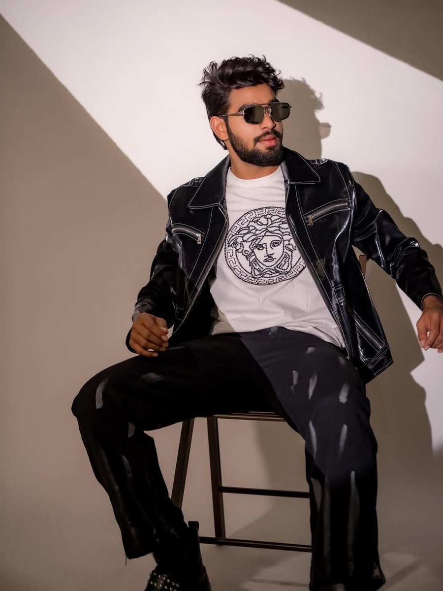 kalyanpada38118's tweet image. Growing a little stronger every day.

Still learning, still pushing, still becoming a better version of myself.

Grateful for the journey, the lessons and all your love that keeps me moving forward.

#KalyanPadala #Photoshoot #StyleStatement #BlackJacket #Swag
