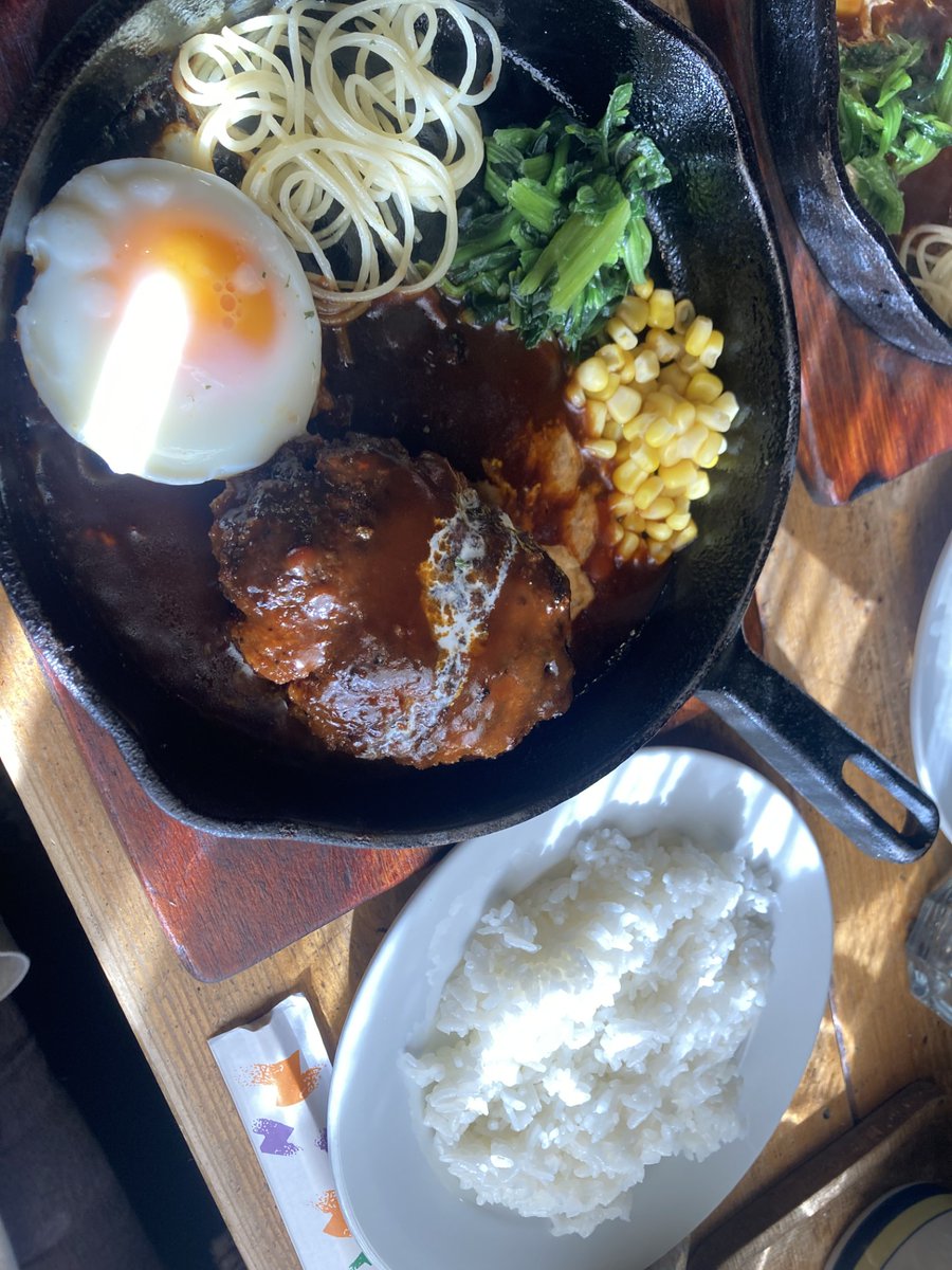 「辻邦生と佐保子」展＠清須市はるひ美術館、鑑賞後に「古時計」のハンバーグ。