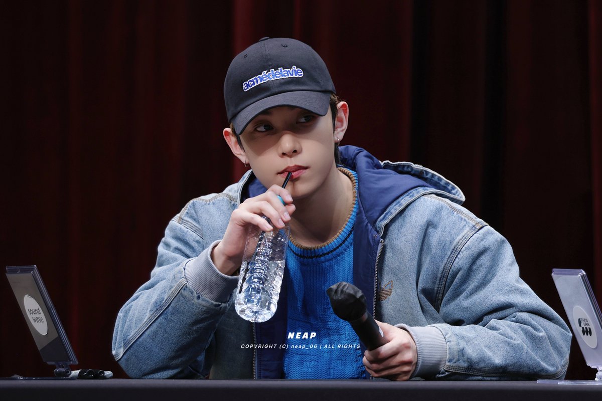neap_06's tweet photo. 260215 사웨 팬싸

#률 #RYUL #롱샷 #LNGSHOT https://t.co/2CTp2Eq8q9