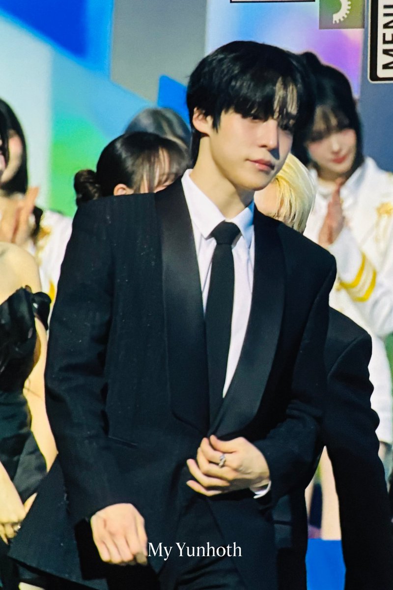 260215 한터뮤직어워즈
축하해🫶
#ATEEZ #윤호 #YUNHO
#에이티즈 #정윤호