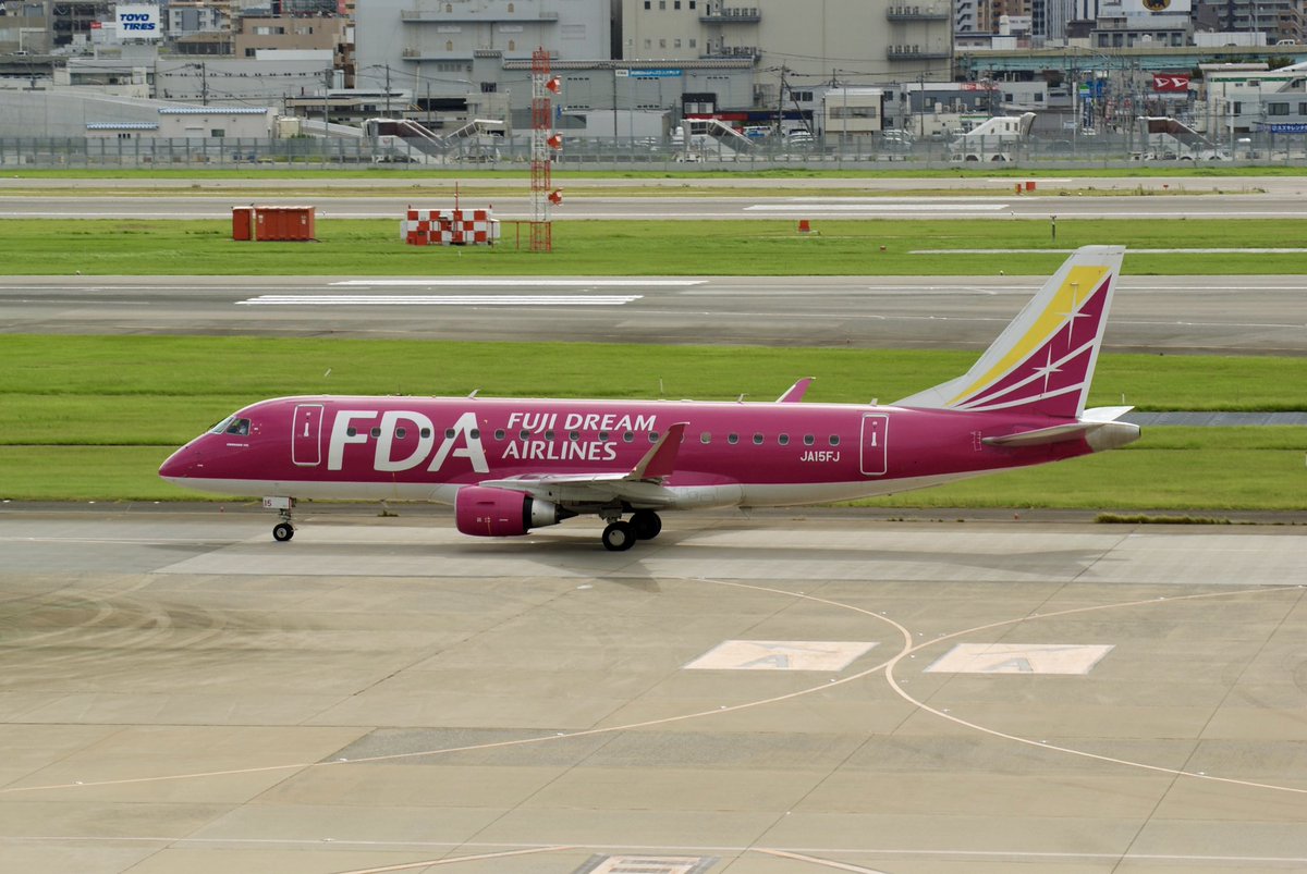 Fuji Dream Airlines /ﾌｼﾞﾄﾞﾘｰﾑｴｱﾗｲﾝｽﾞ🇯🇵 Embraer E175STD Reg