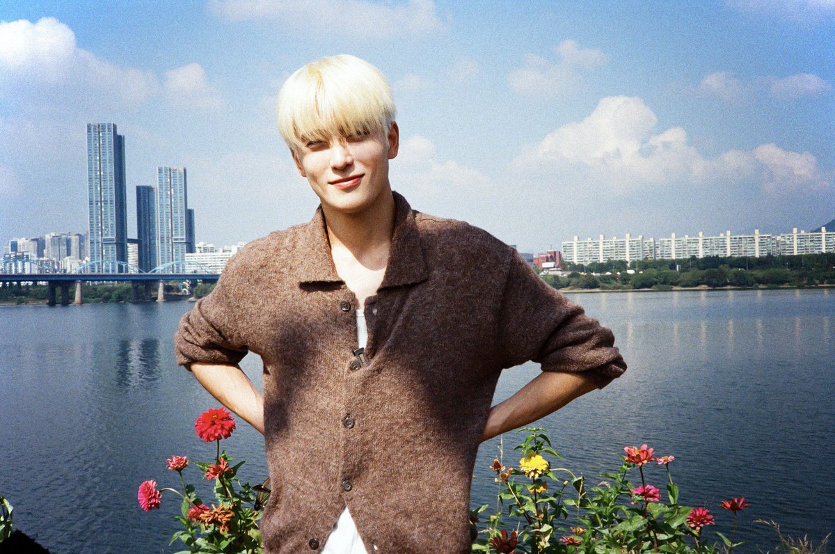 แจฮยอนกับกล้องฟิล์มมีสเน่ห์มากจริงๆ