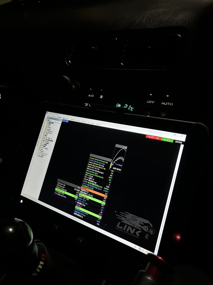 オイル関係全部変えて久しぶりに洗車。
12月末に金プロからLINKに変えて
タブレット入れて令和180sxぽくなった💥