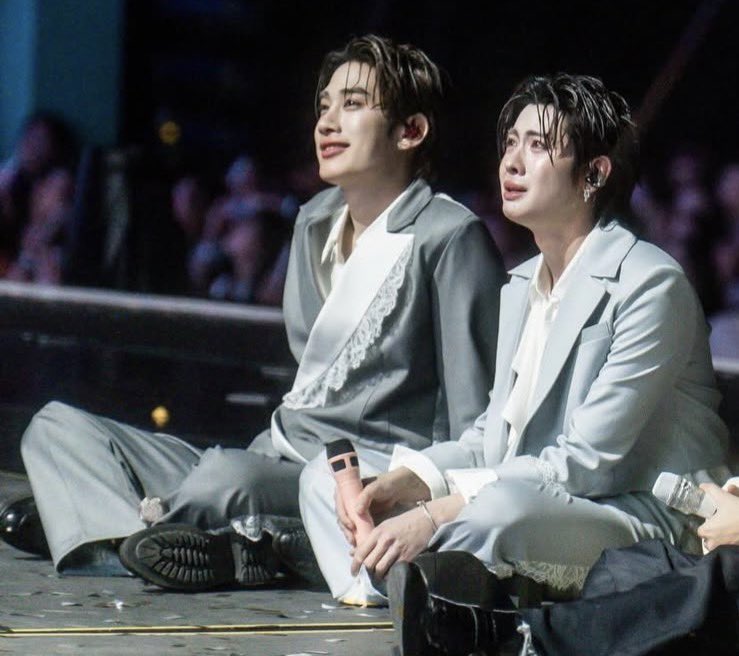 แล้วน้องกำลังสะอื้นอยู่อะ 55555555555555555555555555555555555555555555555555555555555