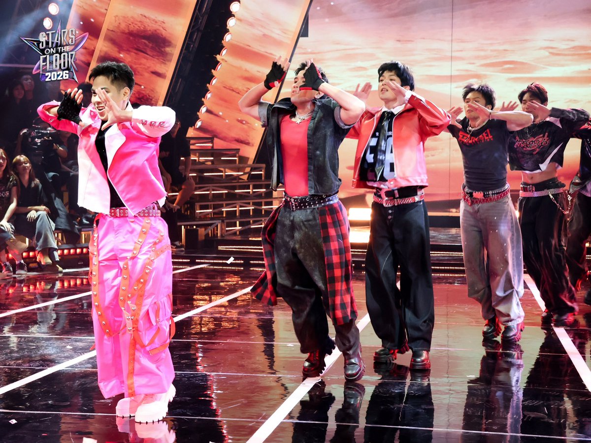 ForOnes, make some noise for 1st.One! 🤩

#StarsOnTheFloor | Sundays, 7:15 PM
#SOTFisBack #1STONE_JOKER #1STONE