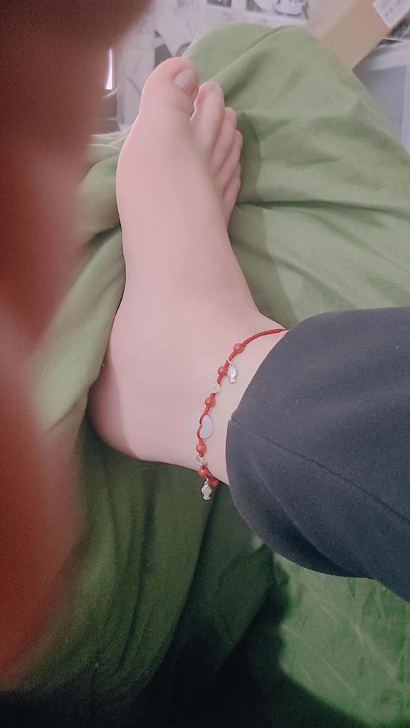 131tangche's tweet photo. 小熊被踩了啦😋 #足控 https://t.co/63cjo8kT2P