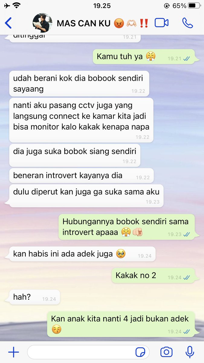 poplikesugar's tweet image. #candycrumbs ; introvert