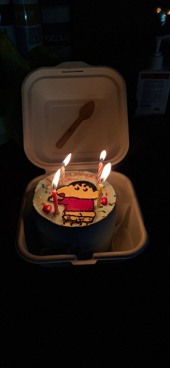 cattskyu's tweet image. mis amiguitas en el trabajo hoy pq mañana no nos vemos 😭😭😭😭😭😭