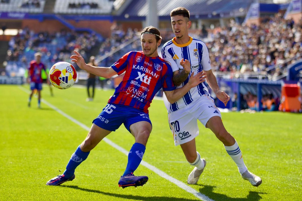 Miki Juanola sentencia la victoria del #Recreativo con el 3-0 huelva24.com/recreativo/rec… #Huelva #Yeclano