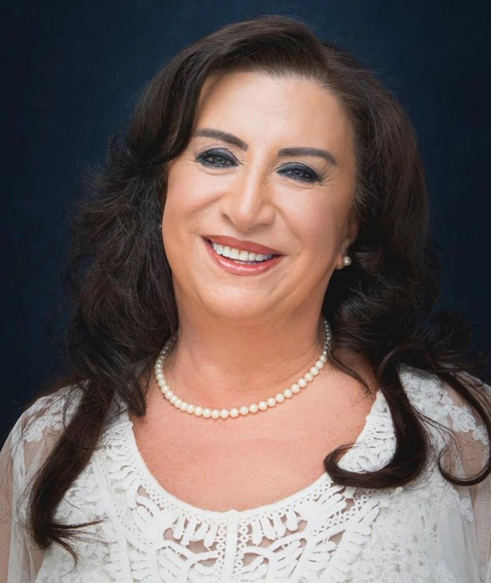 Perran Kutman: 

"Atatürk yaptı diye bu alfabeyi ve Türkçe'yi istemeyenler keşke 'Bu vatanı Atatürk kurtardı burada yaşayamam deyip' defolup gitse..."