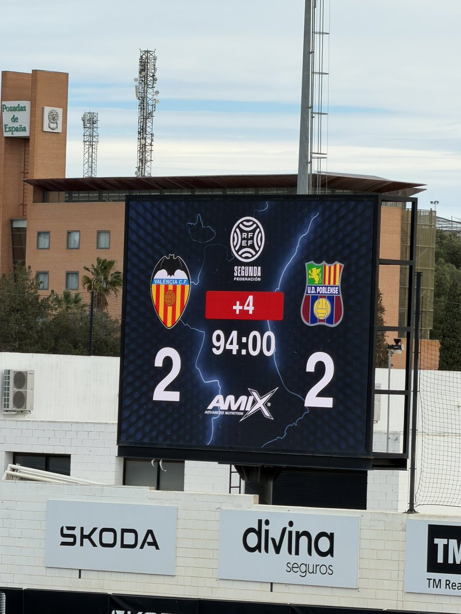 📍Final. VCF Mestalla 2-2 Poblense 

🦇 El filial del <a href="/valenciacf/">Valencia CF</a> deja escapar dos puntos ante el líder. 2-0 en el minuto 6, pero de nuevo no supo manejar la ventaja en casa 

📊 Seguirá fuera del descenso 

<a href="/DepCOPEValencia/">Deportes COPE Valencia</a> <a href="/PrimeraDestino/">Destino Primera</a>