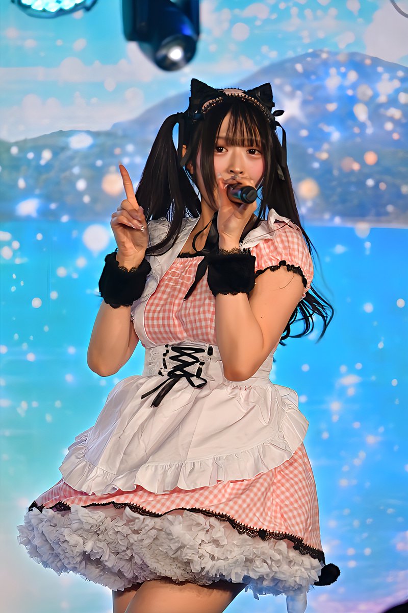 2026.02.14
『YUMENOHANASHI Valentine SPECIAL LIVE』
📍日暮里ネコシアター

#SMiLEDROP 
#愛渚叶らむ(<a href="/smadro_ramu/">愛渚叶らむ【SMiLE DROP】@4/5🎤17:10-渋谷RING重要🔥</a>)
#スマドロ

次回があれば上手からリベンジ。
もろ下手からで申し訳🙇‍♂