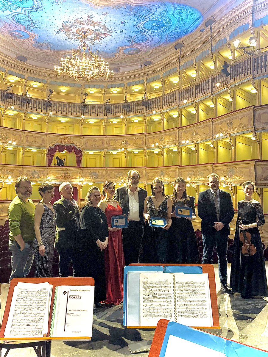 YurieTakano's tweet image. イタリア・ロヴェレートのザンドナイ劇場にて開催された「フランコ・ボニソッリ国際オペラ歌手コンクール」にて、第1位（優勝）をいただきました。
ファイナルは、オーケストラとの共演によるコンサート形式で行われました。