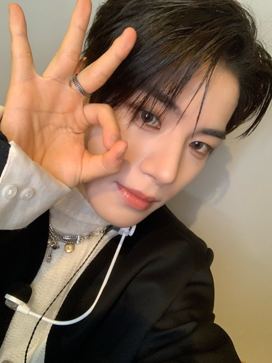 【#SONGSEUNGHO】
とても幸せで決して忘れられない瞬間でした
いつもそばにいてくれるCLOSERと一緒で何倍も幸せでした！！！！僕たち一生一緒にいようね愛してる❤️❤️ 

#CLOSEYOUREYES #클로즈유어아이즈
#クルユア #CYE #클유아
#송승호