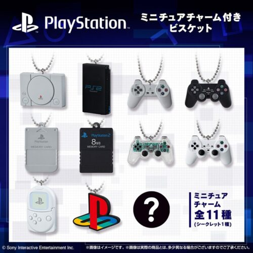 shimapatobu's tweet photo. PlayStation（プレステ）/ミニチュアチャーム付きビスケット 取扱い店はどこ？コンビニは？配列や再販売まとめ！フラゲは？イオン、ローソンも！全11種類でシークレットも！

https://t.co/hovJNut4LV

ローソンでは夜の便で入荷していました！
#食玩　#プレステ　#PlayStation 
2月16日（月）より新発売！

1．PlayStation™
2．PlayStation™２
3．PlayStation™ コントローラ
4．アナログコントローラ (DUALSHOCK™2) ブラック
5．メモリーカード (PlayStation™)
6．メモリーカード ブラック (PlayStation™２)
7．アナログコントローラ (DUALSHOCK™) クリスタル
8．アナログコントローラ (DUALSHOCK™2) セラミック・ホワイト
9．PocketStation
10．PlayStation Family Mark
11．★シークレット★