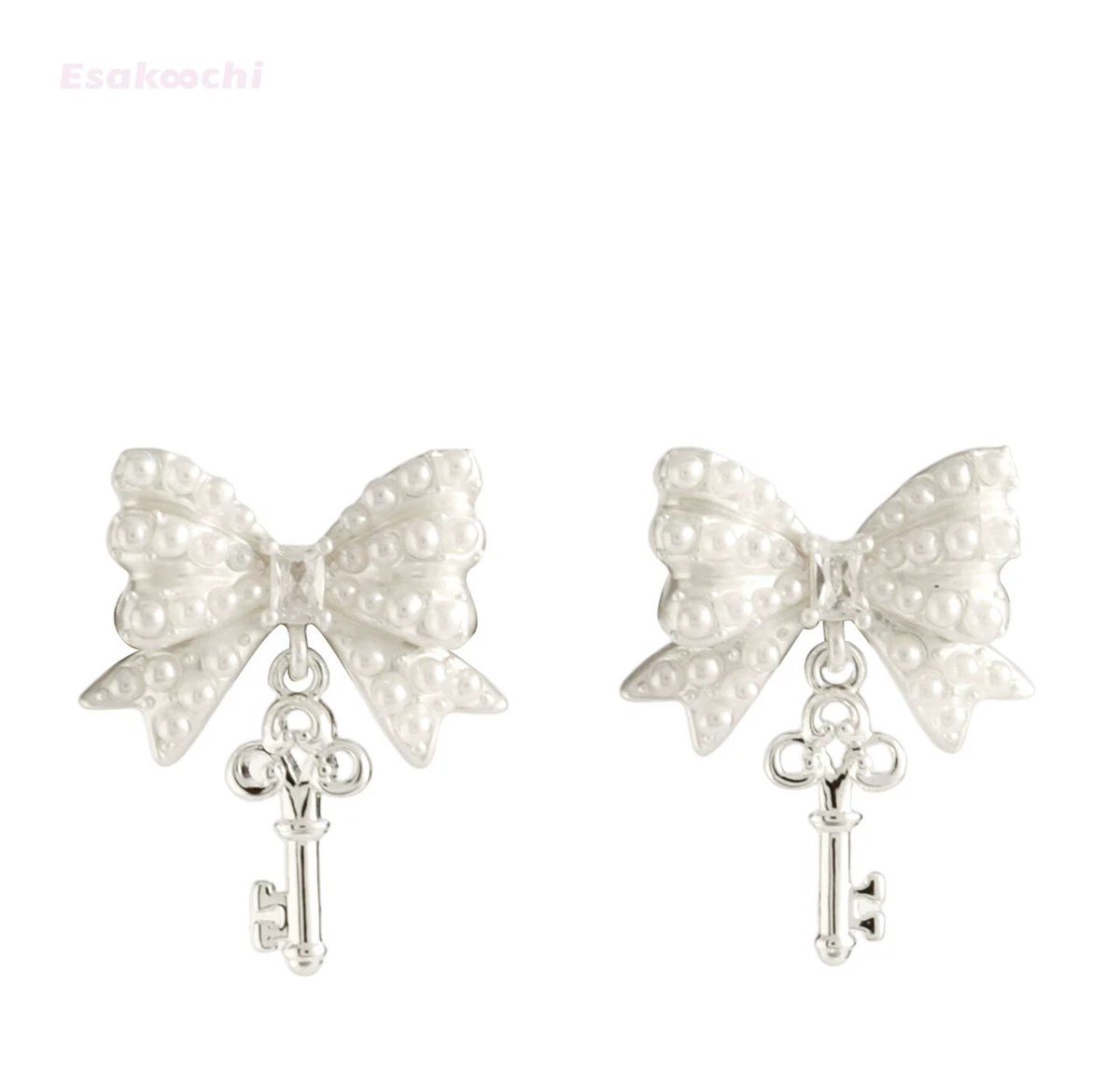 bbublequm's tweet photo. Esakoochi 🐰💌 ต่างหูคอลใหม่ค่า แบรนด์ที่น้องวอนยองเคยใส่ y-y นรมากๆค่ะ 2-3ร้อยกว่า เริ่ด https://t.co/OQXJOt8BMU