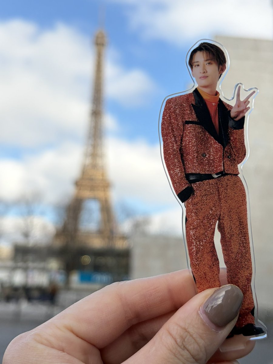 ろむる tweet media