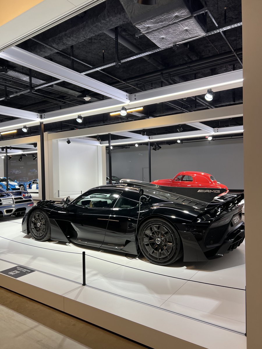 SLRマクラーレンと同じく、開発途中で計画中止にしたかったけど契約が