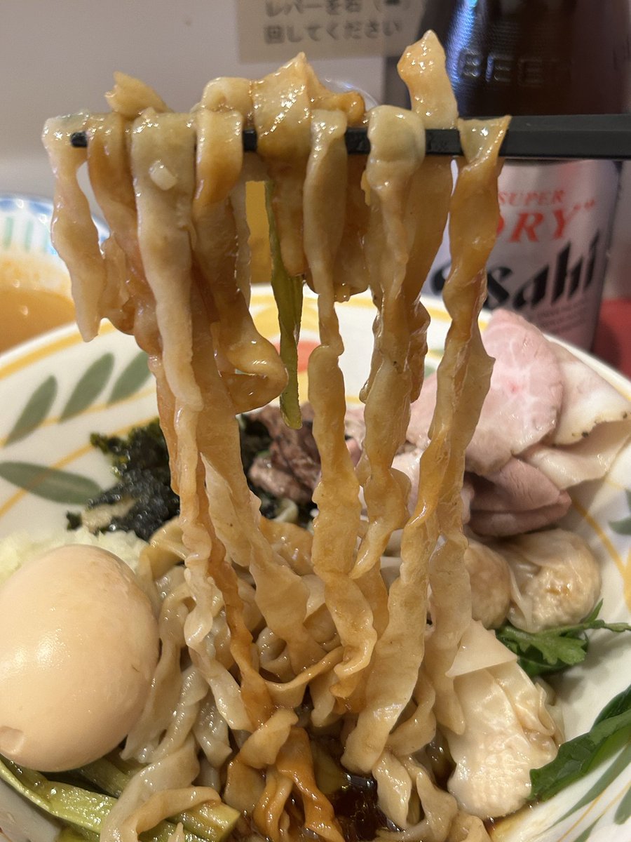 H.CFACTORY戦慄のワコマチカ<a href="/wakodanna/">戦慄のワコマチカ主人の主人</a> <a href="/wakomachika/">ハイデン.コッコ FACTORY 戦慄のワコマチカ</a> 

『戦慄の特製和牛カルビ
✖️ガーリックバターまぜ麺
〜のトムヤムクンらぁ麺』

ガツン❣️芳ばしい良い薫り😉
滑らか旨ガーリック🧄バター✨
ワコ特製💕キリッと魚介ダレ🤗
自家製手揉み太麺❤️旨い

本日も大満足✨旨かったです👍
ご馳走様でした🍥