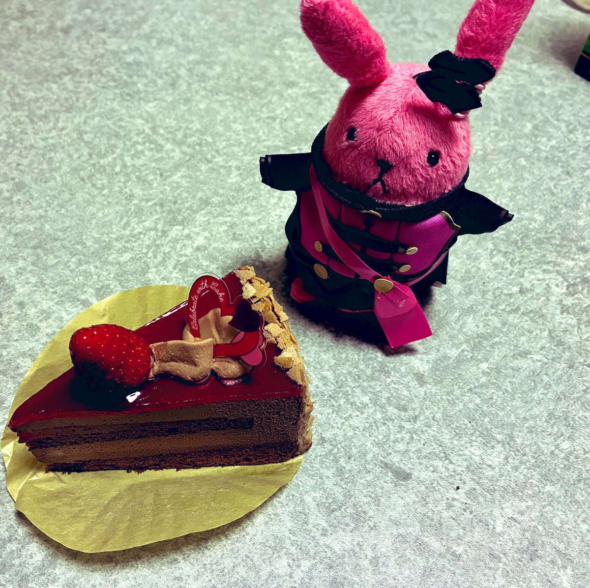 Yu01Zu18's tweet photo. 今日食べました。おめでとう🎉 https://t.co/MB2QvcsyUJ