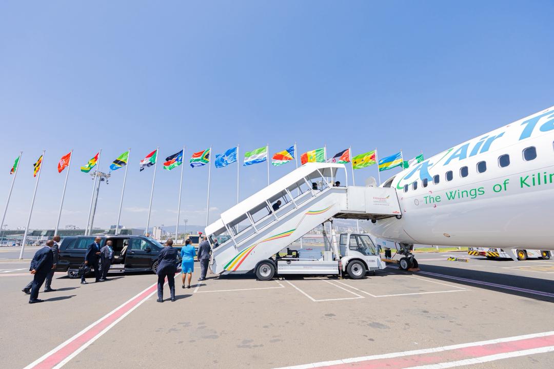 Rais wa Jamhuri ya Muungano wa Tanzania, Mheshimiwa Dkt. Samia Suluhu Hassan akiondoka Kiwanja che Ndege cha Kimataifa cha Bole, Addis Ababa, nchini Ethiopia kurejea nchini Tanzania, leo tarehe 15 Februari, 2026.

Rais Dkt. Samia alikuwemo nchini humo kwa ajili ya ziara ya