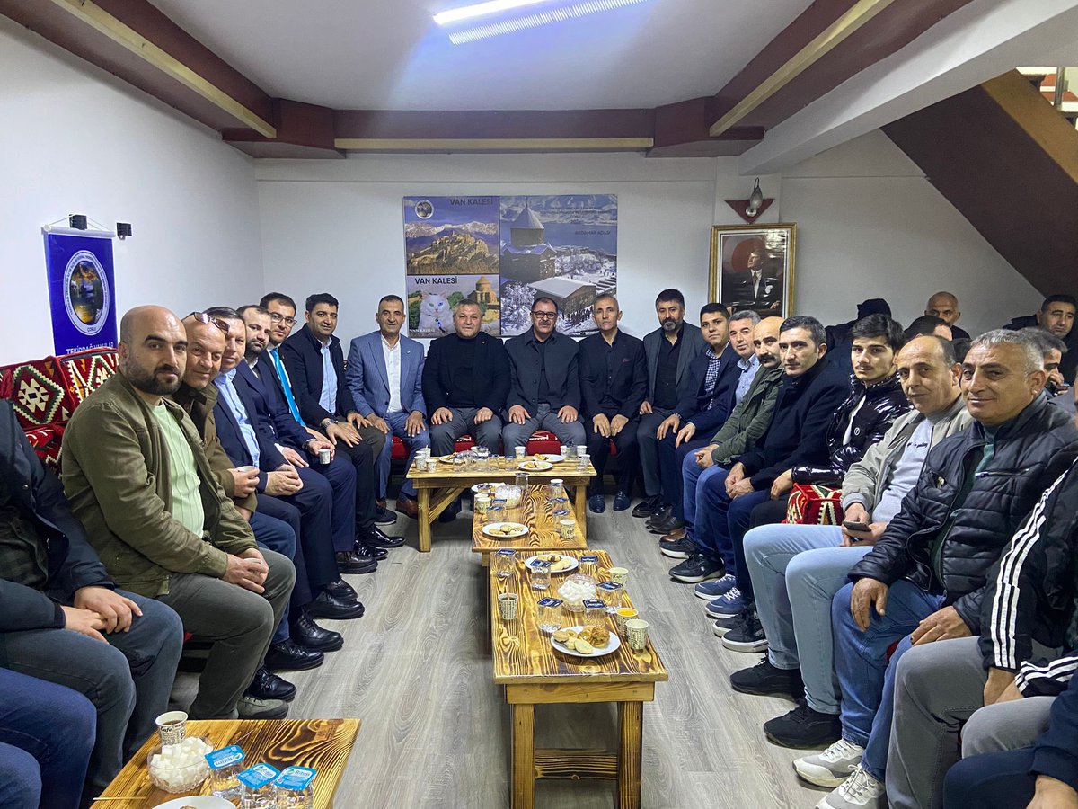 💢Tekirdağ Vanlılar İli ve İlçeleri Sosyal Yardımlaşma ve Dayanışma Derneği’nin açılış programına İlçe Başkanımız Ali İhsan ŞAHPAZ ve Yönetim Kurulumuz ile birlikte katılım sağladık.

Toplumsal dayanışmayı güçlendirecek bu kıymetli derneğin şehrimize ve hayırlı olmasını diliyoruz