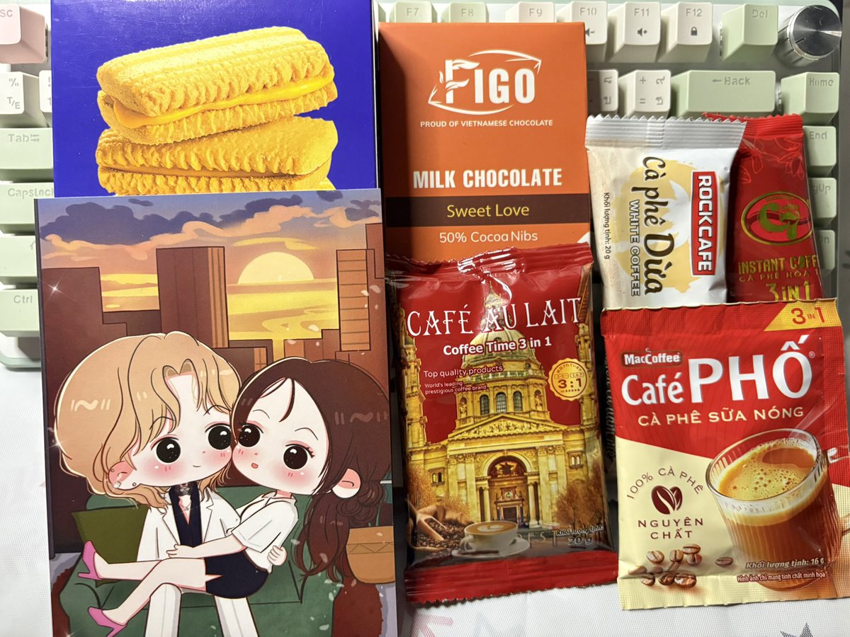 ซ่วยล่วยค่าา มีคนมอมคาเฟอีนหนู55555 ขอบคุณสำหรับขนมและโปสเตอร์เฮียติณณ์น้าคุมเวล <a href="/twelv23/">Twelv23</a> น่ารักมากก เลิฟยูว🫶🏻😘❤️