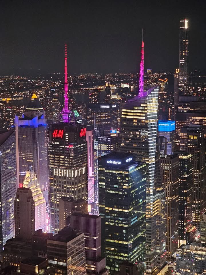 JColledgeWGSB's tweet photo. Empire state at night https://t.co/kn8kZDe9HX